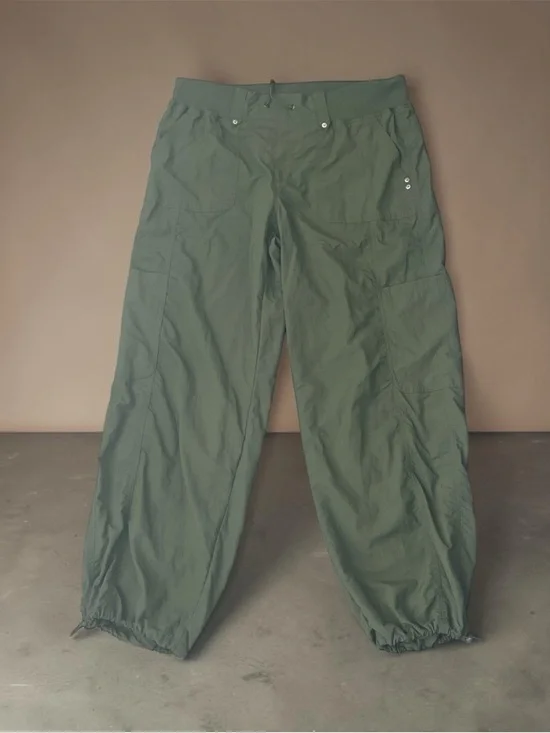 No Boundaries Olive Green Cargo Jogger Pants - Picture 1 of 1